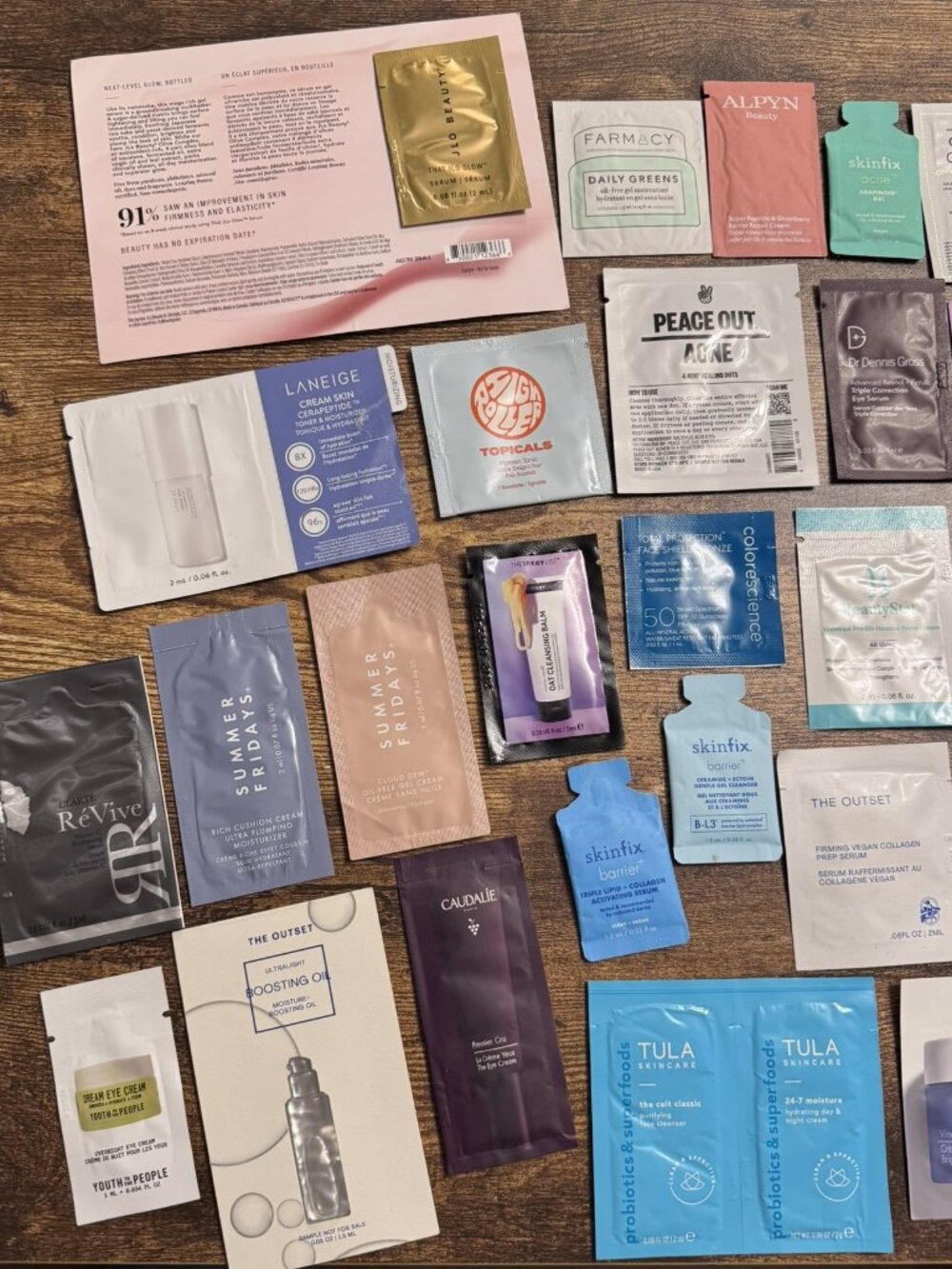 ~ NEW -HUGE 140pc LOT High End Skincare Sample Packets X140 PCS ~